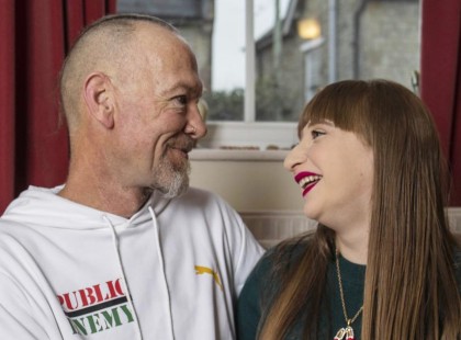 A 23 éves lány elmondja, milyen a szex 52 éves szerelmével