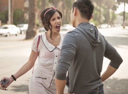 A körmösnél tudtam meg, mit tett velem a férjem. Most mindenki azt lesi, kidobom-e ezt a disznót