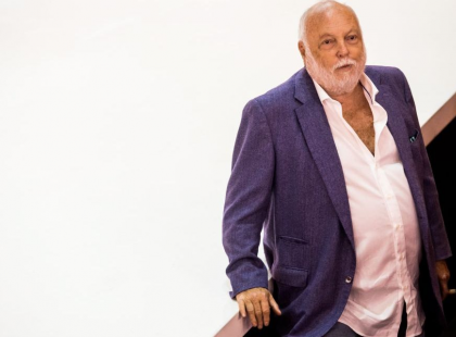 Hoppá! Erre nem számítottunk! Így nézett ki Andy Vajna sosem látott nagy szerelme, Csilla, aki egyáltalán nem hasonlít Vajna Timire >>