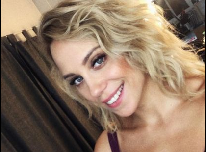 NEEE! Szinte FELISMERHETETLEN LETT! Lékai-Kiss Ramóna tüsi frizurára váltott! Megszabadult a gyönyörű hajzuhatagtól, ami olyan bájossá tette.