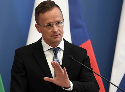 Szijjártó Péter bejelentette: a lengyelek és a szlovákok is beléphetnek az országba negatív teszttel