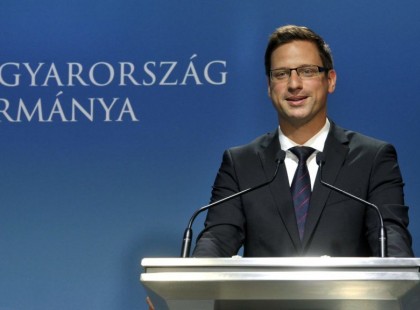 NYUGDÍJASOK FIGYELEM. Extra támogatást is kaphatnak a nyugdíjasok