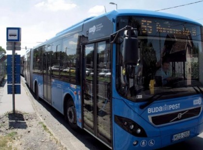 Ma reggel elnéztem az időt, ezért szaladtam a buszhoz, de lekéstem – A sofőr elképesztő dolgot szólt oda nekem a fülkéből! Ezt nem felejtem el neki soha!!!!!