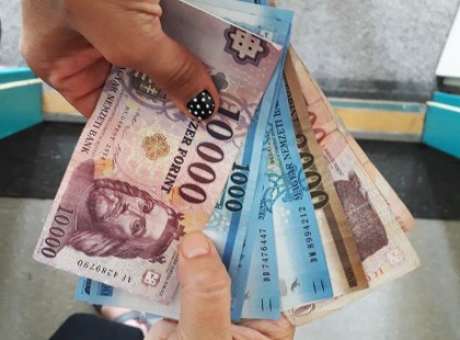 MÁRIS MEGVAN A PONTOS ÖSSZEG? EKKORA NYUGDÍJEMELÉSRE számíthatnak a magyar nyugdíjasok 2021. január 1-től >>>