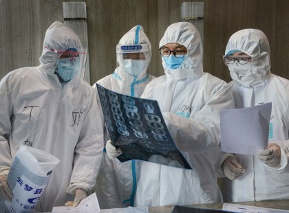 Nagyon emelkedik a koronavírusos betegek száma! 1 perce jött az ijesztő adat! MA REGGELRE ISZONYATOS SZÁMÚ ÚJ FERTŐZÖTT LETT, más szomorú dolog is történt az éjjel!