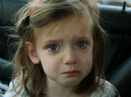 Ma az egyik lányunk sírva átadott egy levelet. Elolvastam és arra gondoltam, hogy megosztom veletek. Gyermekeinket tanító kedves Tanárok!