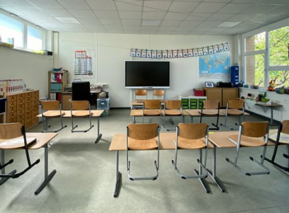 ALIG 10 PERCE jött a hír! SÚLYOS VÁLTOZÁS LÉP ÉLETBE MINDEN MAGYAR ISKOLÁBAN! Ilyen még SOHA NEM VOLT MAGYARORSZÁGON! >>>