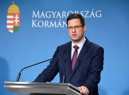 EGYRE NAGYOBB A BAJ! MÁR CSÜTÖRTÖKTŐL EZ A NEM VÁRT SZIGORÍTÁS IS ÉLETBE LÉP Magyarországon >>>>