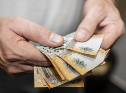 EZ MOST KOMOLY?? ILYEN még NEM volt! ÖTSZÖR kapnak PLUSZ PÉNZT a nyugdíjasok. ITT vannak a pontos dátumok és összegek