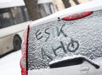 Megérkezett a tél, káoszt okozott a leesett hó!Hatalmas dugó ,elakadt autók!Még hogy ősz van?