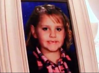 Maga alá gyűrte a 270 kilós traktor kereke a kislányt. Amikor felébredt a komából hátborzongató dolgokat mondott