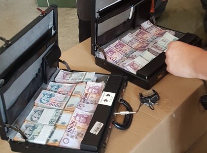 Betettem egy millió forintot a bankba, had fialjon.. Nem fogod kitalálni, hogy 5 év után mennyit vettem ki!