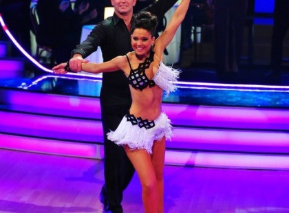 Ez nem semmi! Ő VOLT A Szombat est láz legdögösebb táncosnője! Emlékszel még az igézően szép PRÁGER KITTYRE? Nem hiszed el mi történt vele…..