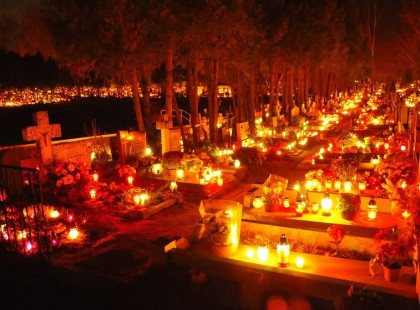 MÉGIS ELMARAD idén a mindenszentek ünneplése?! Bejelentették A SZIGORÚ SZABÁLYOKAT! Csak ÍGY LEHET majd látogatni a temetőket az ünnepekkor: