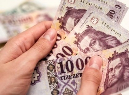 Novemberben ennyivel több nyugdíj jön! Kiszámoltuk, mennyivel kap többet egy átlag-nyugdíjas.