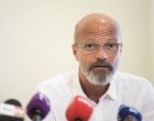 Zacher Gábor kijelentése: „Zárjuk be a plázákat, felejtsük el az idei karácsonyt!”