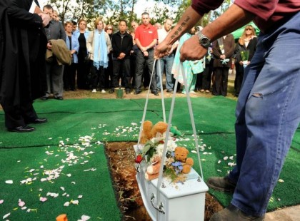 Drog miatt halt meg az 5hónapos kisbaba!Anyát gondatlanságból elkövetett emberölés, valamint kábítószer birtoklásának vétségével vádolják.