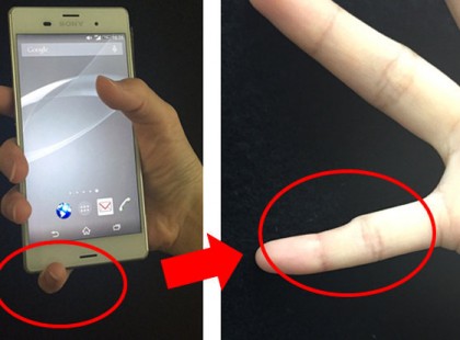 A hüvelykujjad és a kisujjad elárulja, ha túl sokat mobilozol!