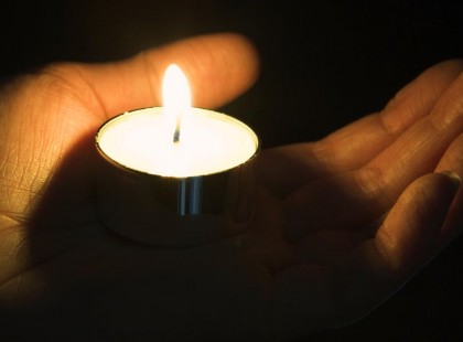 Szívünkben gyógyíthatatlan fájdalommal, és megtört szívvel tudatjuk, hogy Tamás tragikus körülmények között hétfőn meghalt!