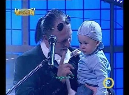 Ezzel a négy dallal emlékezzünk Balázs Fecóra , akit mindenki nagyon szeretett!