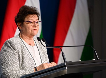 1 perce jött a hír!!! VÁLTOZTAK A MASZKVISELÉS SZABÁLYAI! ÉJJEL, ami aludtál MEGVÁLTOZOTT A TÖRVÉNY! ÍGY VÁLTOZOTT A KÖTELEZŐ maszkhasználat MÁTÓL! >>>>