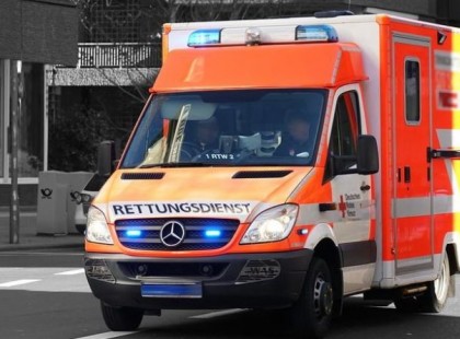 Aggasztó hír érkezett: Kórházba szállították a legendás színészt, hatalmas fájdalmai voltak