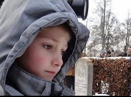 Egy drága 7 éves kisfiú, akinek így tette tönkre Karácsony előtt egy részeg sofőr az egész életét: