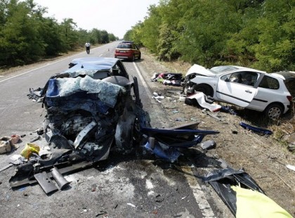 Elmondhatatlan veszteség ért délután: a lányom hívott az úton fekve, anyu ne sírj miattam! Nem én voltam aki részegen veszett, de mégis én vagyok az akinek....