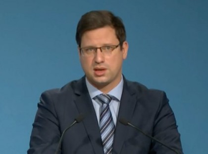 Csak oltásigazolással mehetünk majd be számos helyre? Nagyon úgy tűnik, hogy akár így is lehet Gulyás Gergely :