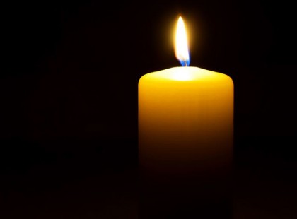 A családja jelentette be a szomorú hírt: Szívroham vitte el a legendás zenészt