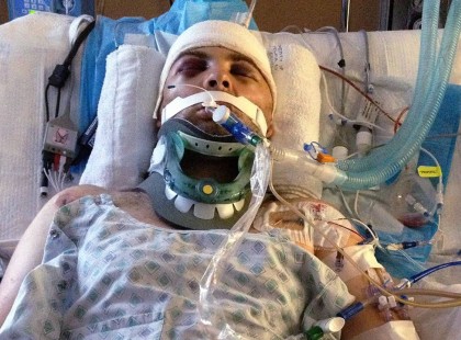 1 perce érkezett : magától felébredt a kómából a megkéselt őrmester