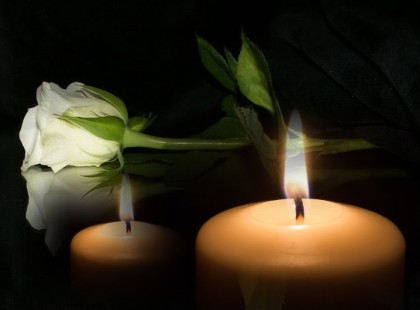 Meghalt a 6 éves kislány, amikor az autójukba egy traktor száguldott bele..A 21 éves sofőr volt a vétkes