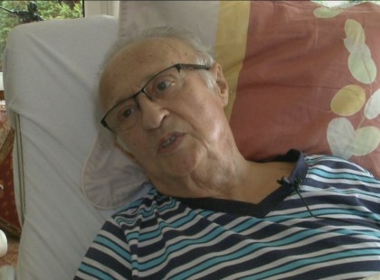 Mindenki aggódik, Sas Józsi bácsi is elkapta a vírust és kórházba került