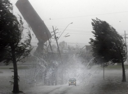 12 megyére adtak ki riasztást !Vigyázzatok! Bedurvul az idő pár órán belül! Nagyon durva szélvihar és havazáscsap le órákon belül! Ezekben a megyékben már elsőfokúra emelték a riasztást :