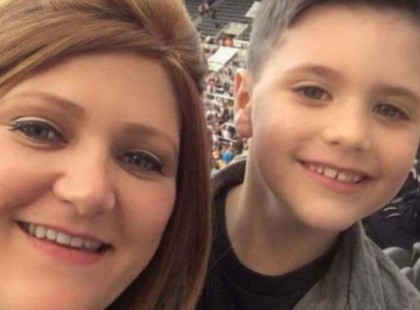 A nyolcéves kisfia szemébe nézett és elmondta neki, napjaik vannak hátra együtt!„Anyu már nem lesz jobban” –