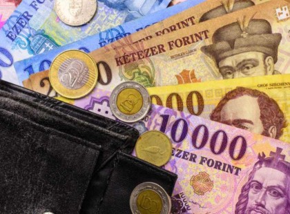 HÉTFŐN JÖN A CSALÁDI PÓTLÉK, de sajnos lesz benne egy csúnya csavar is….