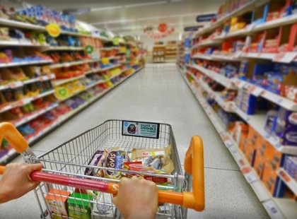 MOST ÉRKEZETT: Újra bevezetik az idősek vásárlási idősávját EZEKEN a helyeken!! ITT vannak a pontos részletek: