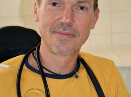 Több éve dolgozom háziorvosként, jól figyeljenek, EZT tegyék, ha betegek, és NE azt, amit hallanak