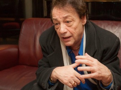 1 perce érkezett a hír Fenyő Miklósról! Gyertyát is gyújtottak. Rengetegen küldik most jókívánságaikat.