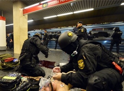 Végezni akartak Orbán Viktorral. Vörös parókában és taxisnak öltözve próbálták..