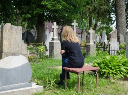 Több mint húsz évig voltam a szeretője. A család nem engedte meg, hogy elbúcsúzzam tőle a halálos ágyánál!Talán enyhíteni fog a fájdalmamon, ha leírom a történetem.