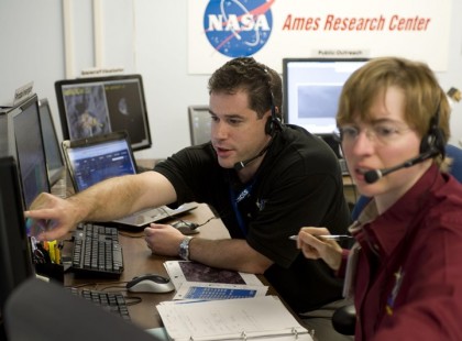 A NASA egy 2 tonnás kinetikus rakétát ejtett a Holdra – Vajon mit pusztítottak el?