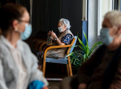 MOST ÉRKEZETT! MOK elnöksége :Három főnél több ember nem beszélgethet egymással! ITT vannak a pontos részletek: 