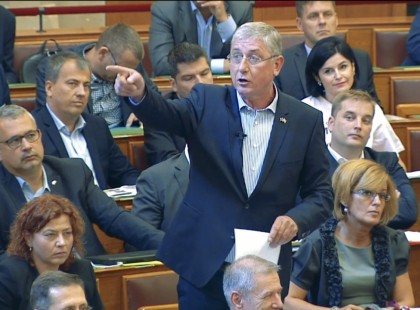Teljesen elszabadult a pokol a parlamentben -Gyurcsány nekimentek