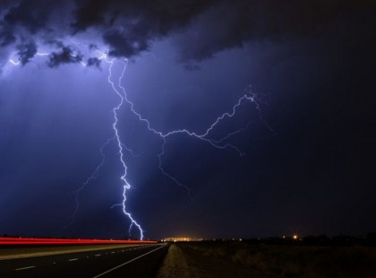ÉLETVESZÉLY! Nagyon durva vihar, felhőszakadás közelít felénk! Pár óra múlva JÉGESŐVEL, villámokkal, és iszonyatos esővel CSAP LE AZ ÍTÉLETIDŐ!Ezekre a megyékre adták ki a figyelmeztetést
