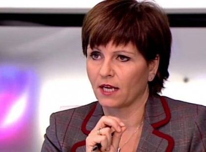 Kálmán Olgát megfenyegették ,hogy levágják a fejét és kiírtják a családját.Olga nem hagyta annyiban „A családom, a gyerekeim életével senki nem szórakozhat” – Kálmán Olga feljelentést tett