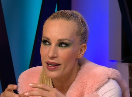 Pásztor Anna: „Remegve, véresen kérte az asszony, hogy menjek el”