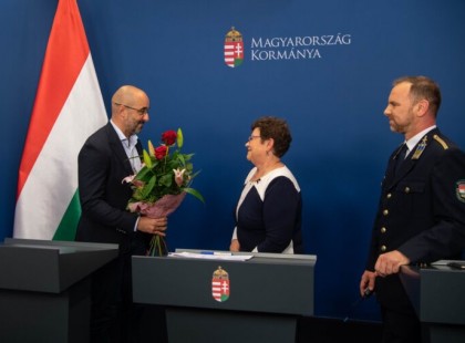 Itt a vége ! Elbúcsúzott Müller Cecília és az operatív törzs !Lesz e negyedik hullám?itt a válasz