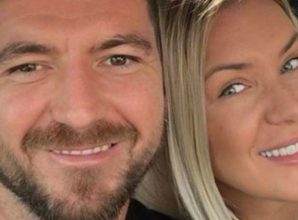 Itt az első fotó Hódi Pamela kisbabájáról ! Otthonában, saját ágyában, édesapja puszijával aludhatott el Hódi Pamela kisbabája