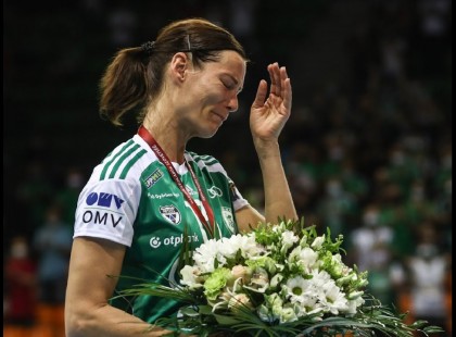 Itt a vége ! „Amikor nehéz megszólalni...”Görbicz Anita könnyek között búcsúzott!